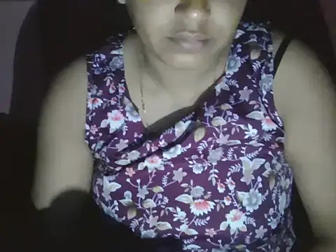 Hot-shanvi online show from 07-21-26, 11:39