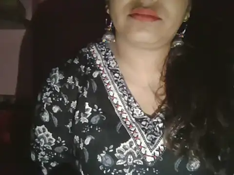 Hot-shanvi online show from 04-23-26, 06:20