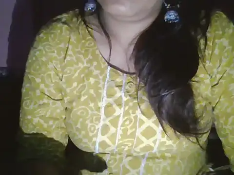 Hot-shanvi online show from 05-17-26, 11:27