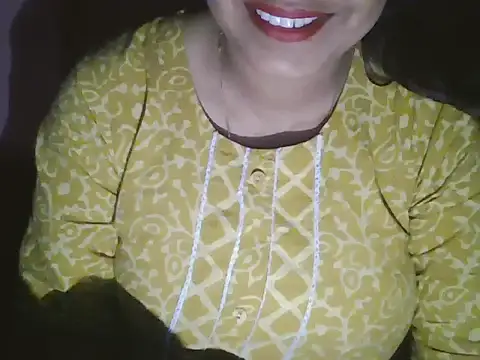 Hot-shanvi online show from 06-05-26, 11:54