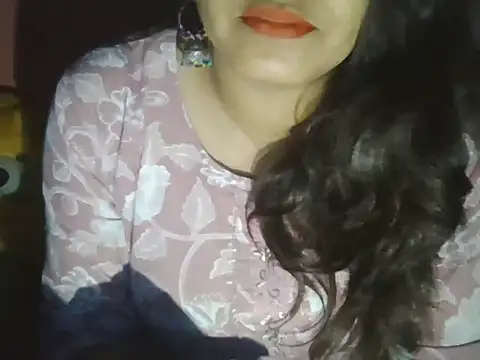 Hot-shanvi online show from 04-28-26, 04:22