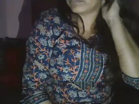 Hot-shanvi online show from 05-20-26, 11:51
