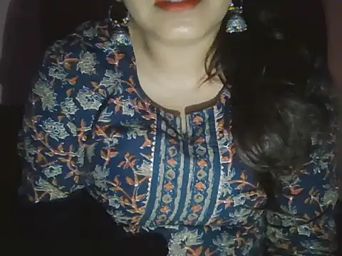 Hot-shanvi online show from 05-01-26, 11:32