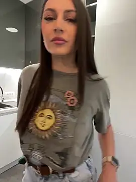 Snapshot of claraxjoyy chatting on 03-12-25, 04:51 claraxjoyy online show from 03-12-25, 04:51