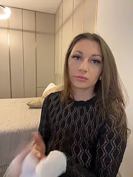 Snapshot of claraxjoyy chatting on 09-12-25, 04:34 claraxjoyy online show from 09-12-25, 04:34