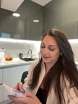 Snapshot of claraxjoyy chatting on 03-14-25, 04:43 claraxjoyy online show from 03-14-25, 04:43