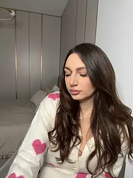 claraxjoyy online show from 11-21-25, 05:28