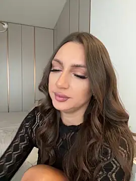 Snapshot of claraxjoyy chatting on 09-16-25, 04:35 claraxjoyy online show from 09-16-25, 04:35