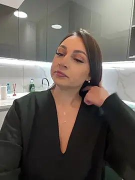 Snapshot of claraxjoyy chatting on 02-25-25, 04:14 claraxjoyy online show from 02-25-25, 04:14