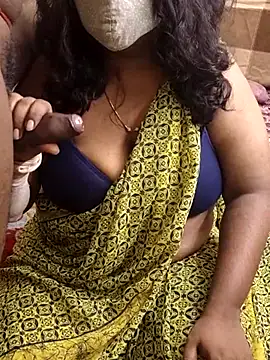 Snapshot of Rathi22 chatting on 06-01-26, 02:39 Rathi22 online show from 06-01-26, 02:39
