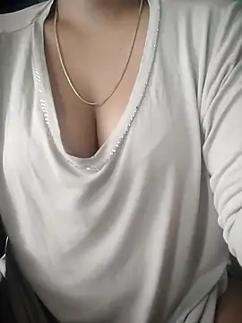 Snapshot of muskan-Sharma chatting on 09-13-25, 04:45 muskan-Sharma online show from 09-13-25, 04:45