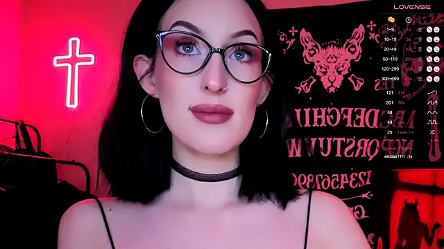 Miss Alice   online show from 11-16-25, 12:48