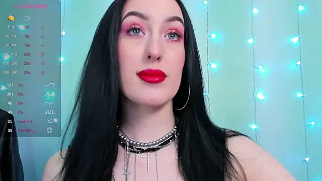 Snapshot of Miss_Alice__ chatting on 01-06-25, 06:31 Miss Alice   online show from 01-06-25, 06:31
