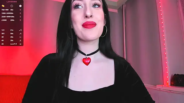 Snapshot of Miss_Alice__ chatting on 01-25-25, 03:40 Miss Alice   online show from 01-25-25, 03:40
