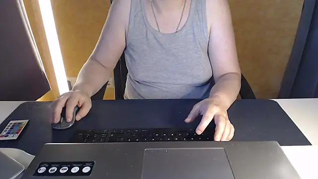 Sweet Phoenix online show from 07-10-26, 07:19