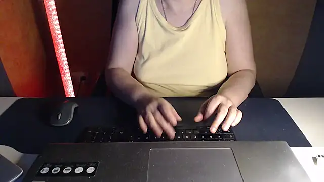 Sweet Phoenix online show from 06-24-26, 08:06