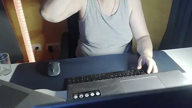 Sweet Phoenix online show from 06-25-26, 07:08