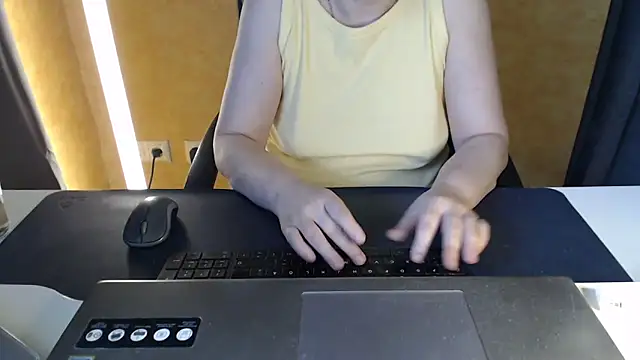 Sweet Phoenix online show from 06-05-26, 07:14