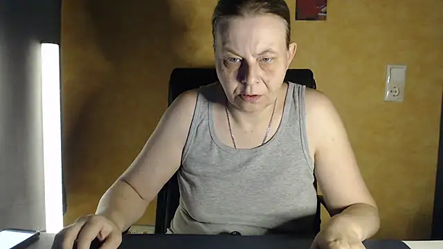 Sweet Phoenix online show from 09-26-25, 04:41