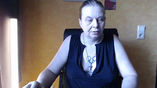 Sweet Phoenix online show from 09-23-25, 05:58