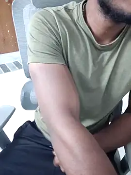 hot boy dic online show from 09-24-25, 10:44