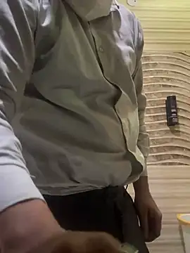 skyisthelimit12 online show from 02-27-25, 01:38