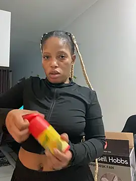 Thando04 online show from 02-05-26, 05:42