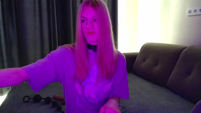 blaire  18 online show from 03-06-25, 06:41