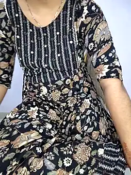 Snapshot of lovelygirl4567 chatting on 05-31-26, 05:40 lovelygirl4567 online show from 05-31-26, 05:40
