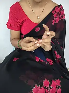 Snapshot of lovelygirl4567 chatting on 06-07-26, 05:45 lovelygirl4567 online show from 06-07-26, 05:45