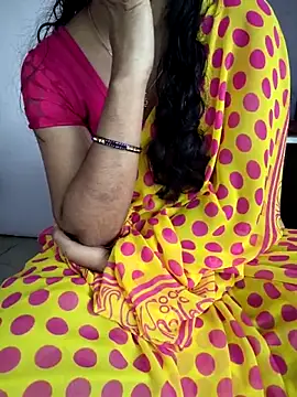 Snapshot of lovelygirl4567 chatting on 02-12-26, 05:51 lovelygirl4567 online show from 02-12-26, 05:51