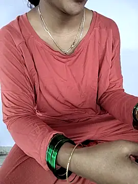 lovelygirl4567 online show from 04-02-26, 05:47