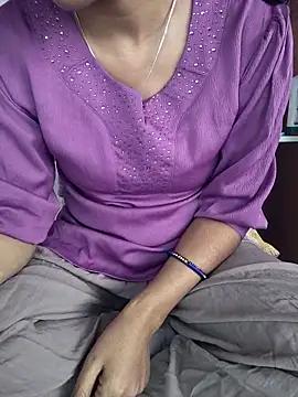 Snapshot of lovelygirl4567 chatting on 02-14-26, 06:13 lovelygirl4567 online show from 02-14-26, 06:13