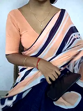 lovelygirl4567 online show from 03-24-26, 06:02