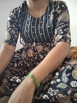 Snapshot of lovelygirl4567 chatting on 06-18-26, 05:28 lovelygirl4567 online show from 06-18-26, 05:28