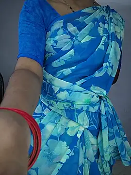 Snapshot of lovelygirl4567 chatting on 07-06-26, 03:35 lovelygirl4567 online show from 07-06-26, 03:35