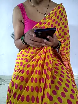 Snapshot of lovelygirl4567 chatting on 06-30-26, 04:01 lovelygirl4567 online show from 06-30-26, 04:01