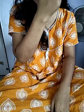 lovelygirl4567 online show from 11-08-25, 06:06