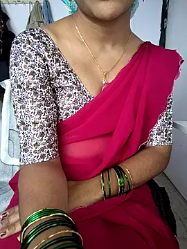 lovelygirl4567 online show from 12-05-25, 06:45