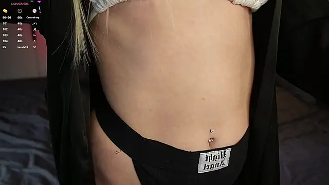 Snapshot of RandiHawkinson chatting on 01-08-25, 01:31 RandiHawkinson online show from 01-08-25, 01:31