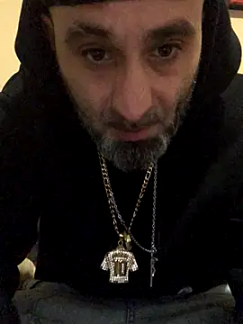 Snapshot of josueswvillaA1 chatting on 11-19-25, 04:07 josueswvillaA1 online show from 11-19-25, 04:07