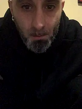 Snapshot of josueswvillaA1 chatting on 11-18-25, 11:15 josueswvillaA1 online show from 11-18-25, 11:15