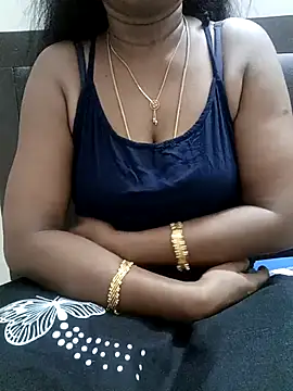 Snapshot of Tamil_Vishalini chatting on 03-05-25, 10:54 Tamil Vishalini online show from 03-05-25, 10:54