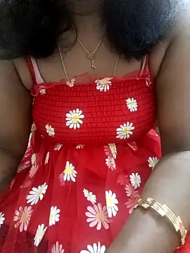 Snapshot of Tamil_Vishalini chatting on 10-21-25, 08:58 Tamil Vishalini online show from 10-21-25, 08:58