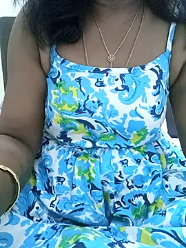 Snapshot of Tamil_Vishalini chatting on 09-25-25, 06:19 Tamil Vishalini online show from 09-25-25, 06:19