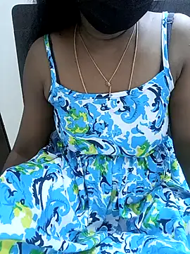 Snapshot of Tamil_Vishalini chatting on 01-27-25, 06:52 Tamil Vishalini online show from 01-27-25, 06:52