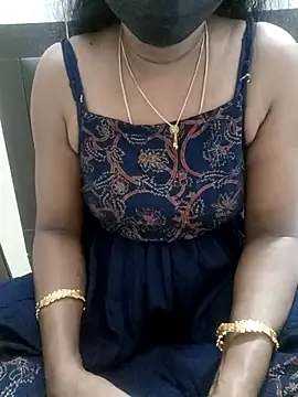 Snapshot of Tamil_Vishalini chatting on 02-20-25, 01:03 Tamil Vishalini online show from 02-20-25, 01:03
