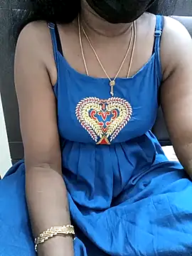 Snapshot of Tamil_Vishalini chatting on 02-16-25, 05:04 Tamil Vishalini online show from 02-16-25, 05:04