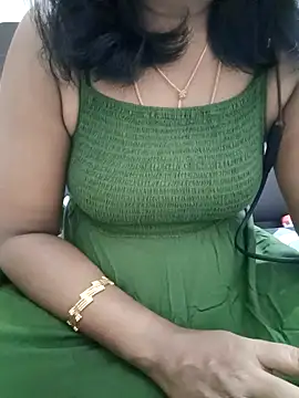Snapshot of Tamil_Vishalini chatting on 09-20-25, 05:56 Tamil Vishalini online show from 09-20-25, 05:56