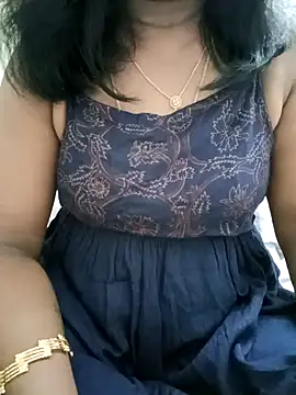 Snapshot of Tamil_Vishalini chatting on 09-26-25, 08:54 Tamil Vishalini online show from 09-26-25, 08:54